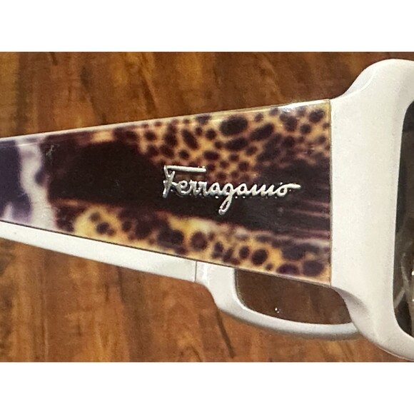NEW Salvatore Ferragamo 2148 507/13 White Animal Print Women’s Wrap Sunglasses main image 7